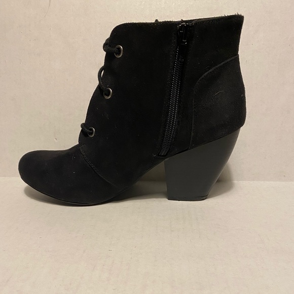 Rampage lace and zip up booties. Size 8 1/2. - Picture 5 of 5